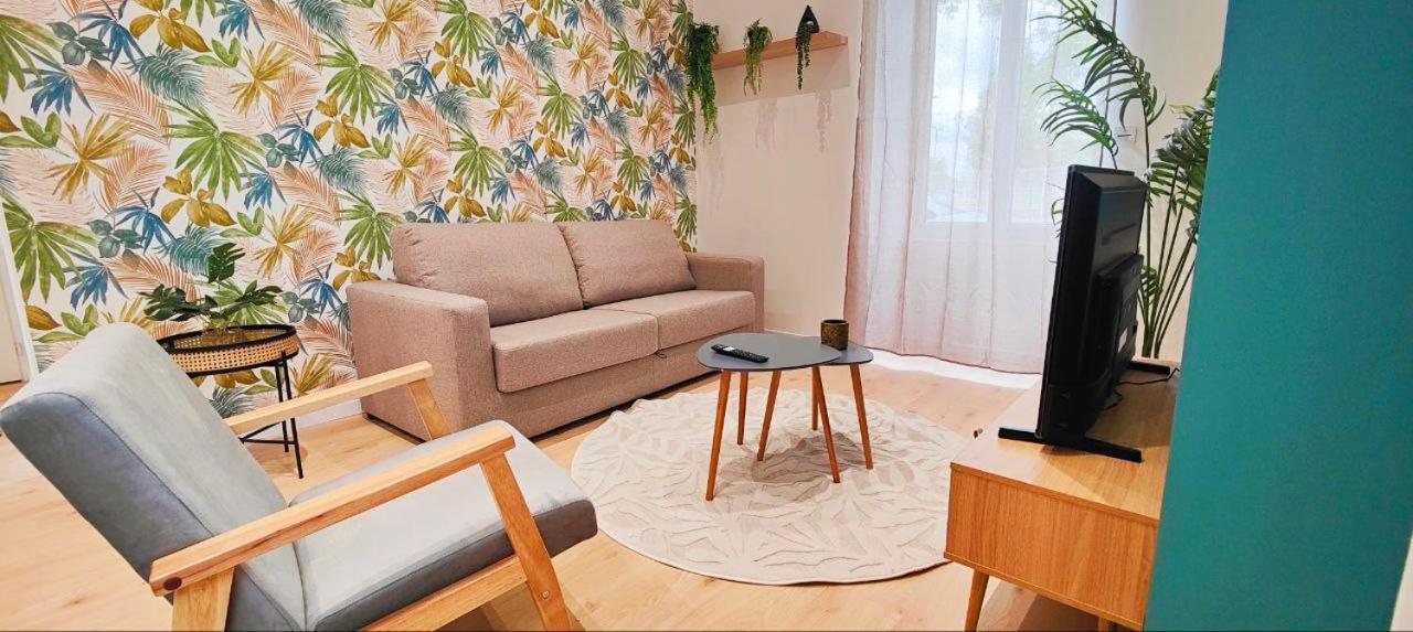 Appartements A Theme Клермон-Феран Екстериор снимка