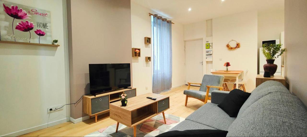 Appartements A Theme Клермон-Феран Екстериор снимка