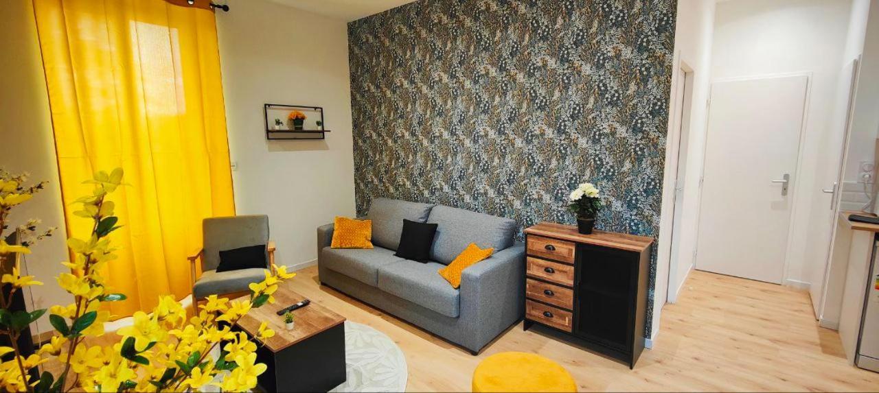 Appartements A Theme Клермон-Феран Екстериор снимка