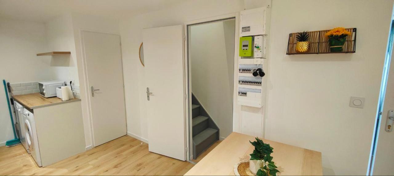 Appartements A Theme Клермон-Феран Екстериор снимка