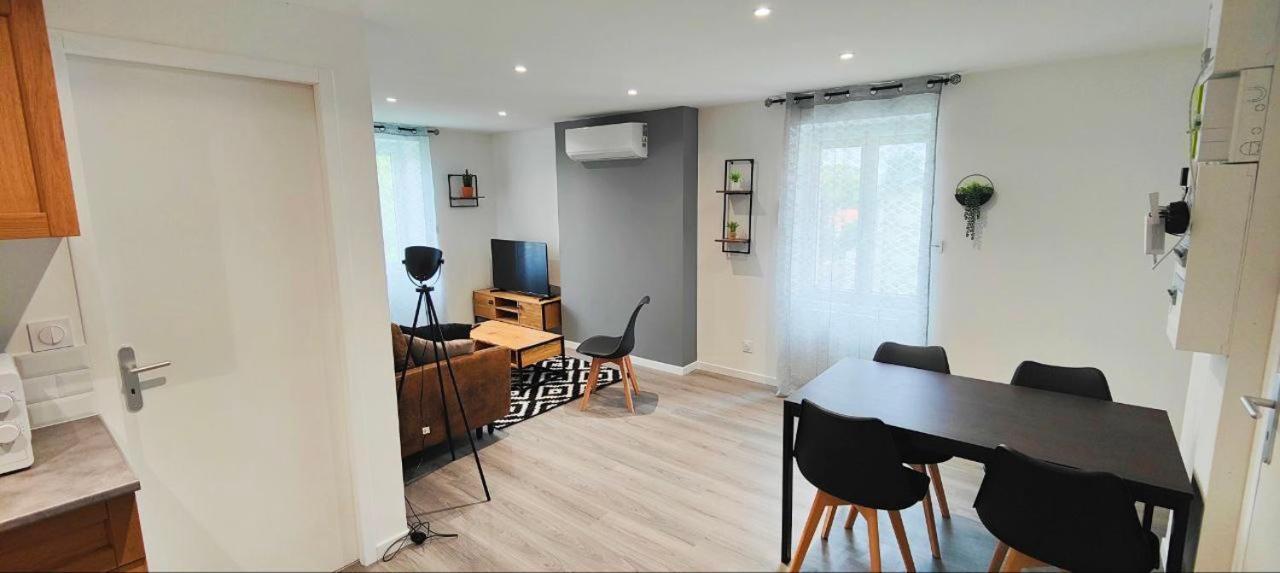 Appartements A Theme Клермон-Феран Екстериор снимка