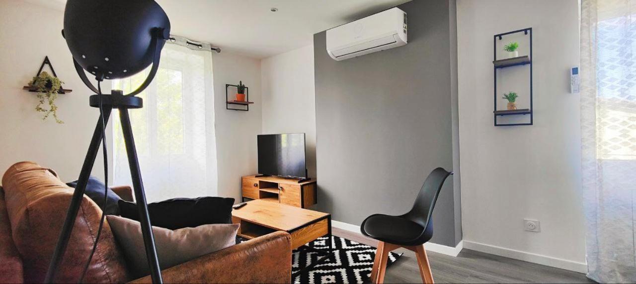 Appartements A Theme Клермон-Феран Екстериор снимка